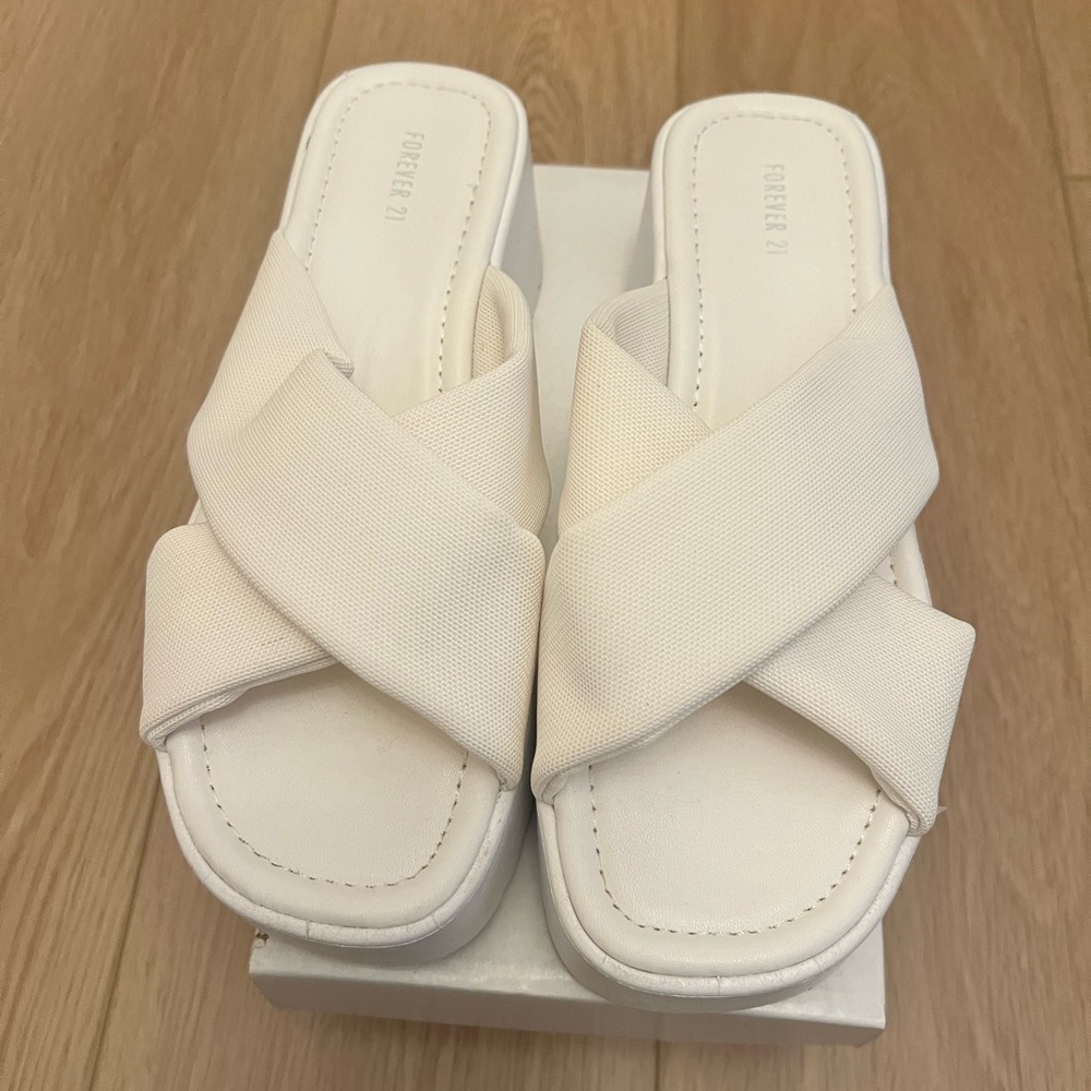 Forever 21 Cream Crossband Slide Platform Sandals